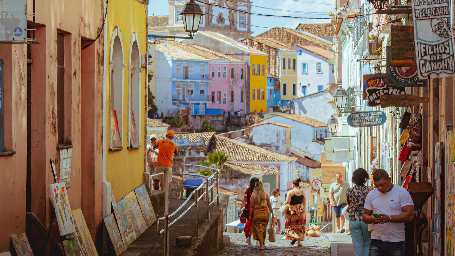 Terreno comercial / misto em Lauro de Freitas — Bruno Corretor
